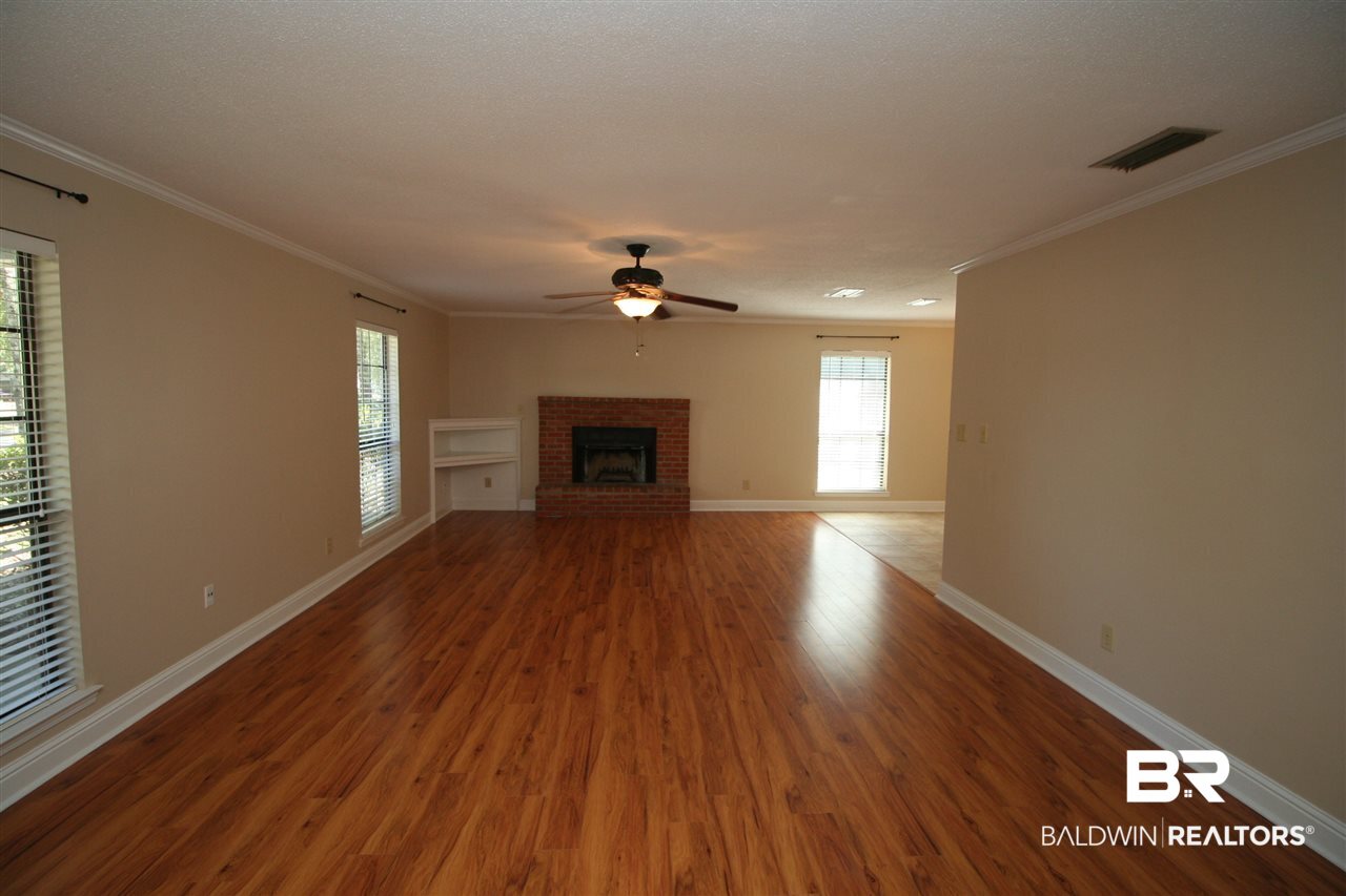 491 Ridgewood Drive Daphne, AL 36526 - Photo 2 of 24 Gallery Image 2