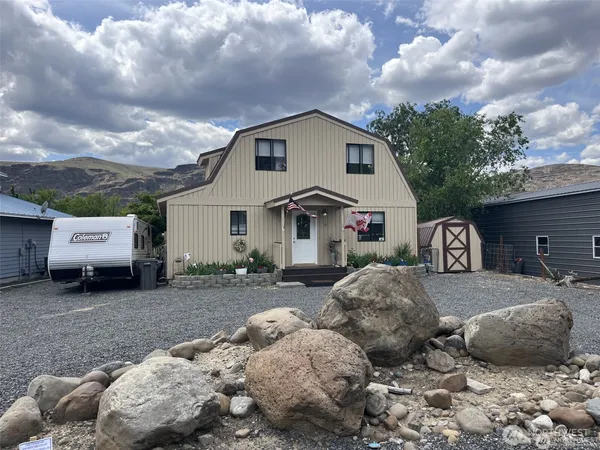 $499,000 | 742 Chukar Place Southwest, Quincy, WA 98848