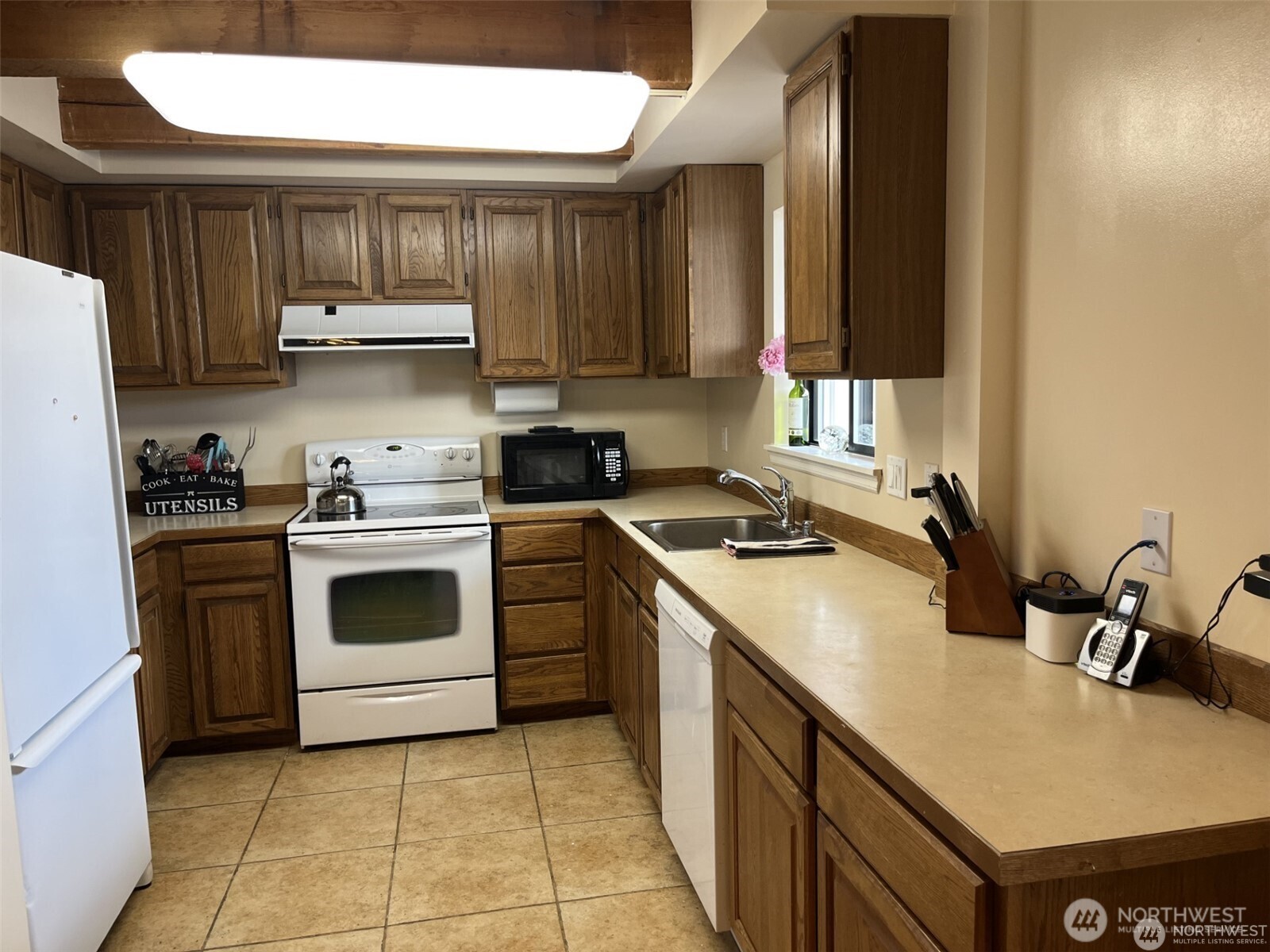 742 Chukar Place Southwest Quincy, WA 98848 - Photo 10 of 30