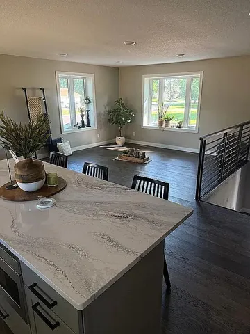 $399,900 | 100 Edgewood Drive, Redwood Falls, MN 56283