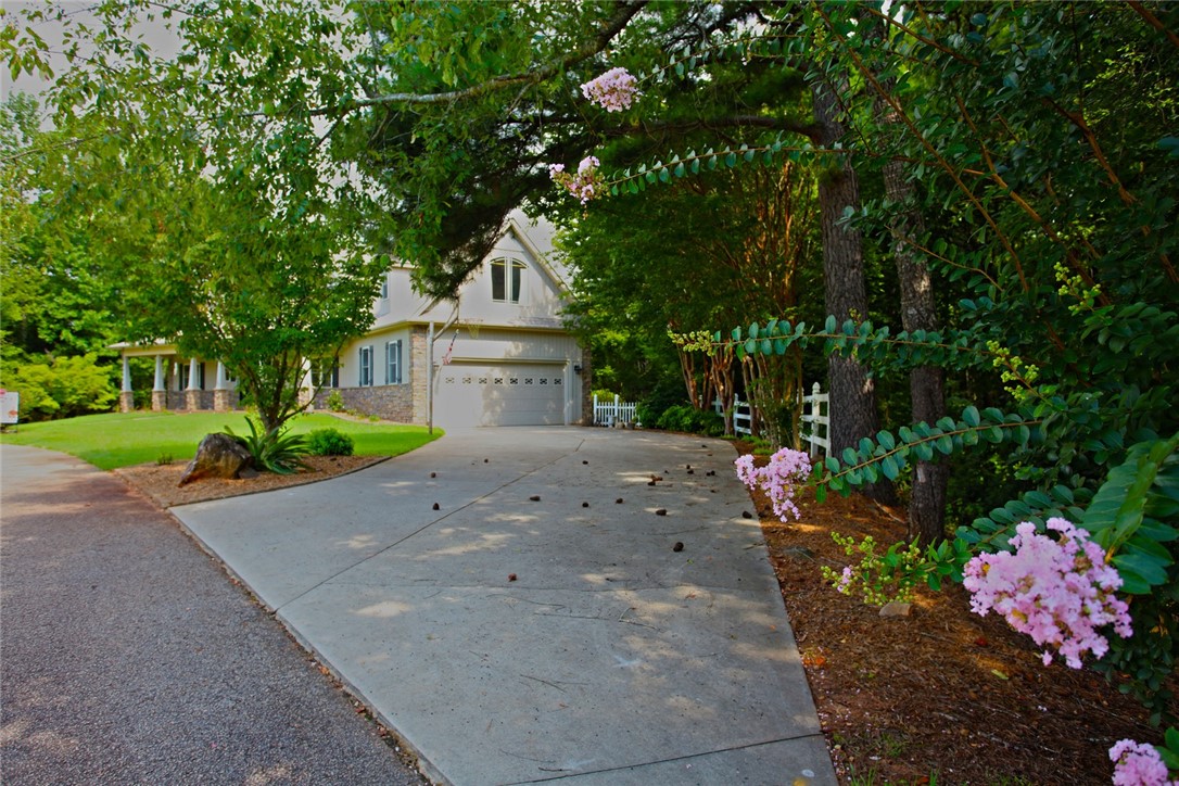 302 Meadowlark Lane Seneca, SC 29672 - Photo 2 of 50