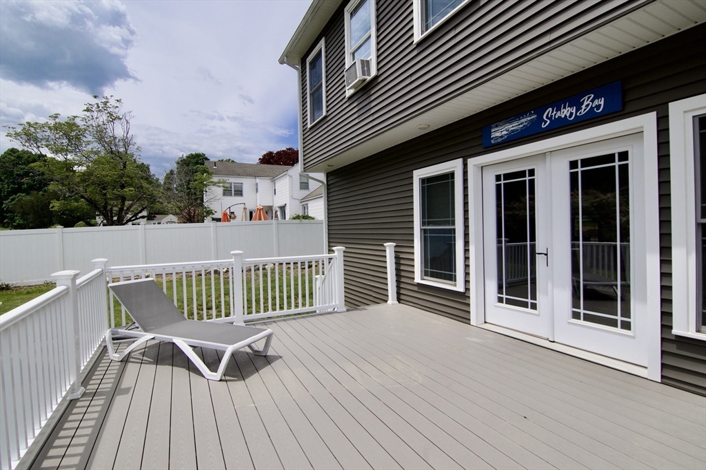 103 Oak Hollow Road Springfield, MA 01128 - Photo 41 of 42