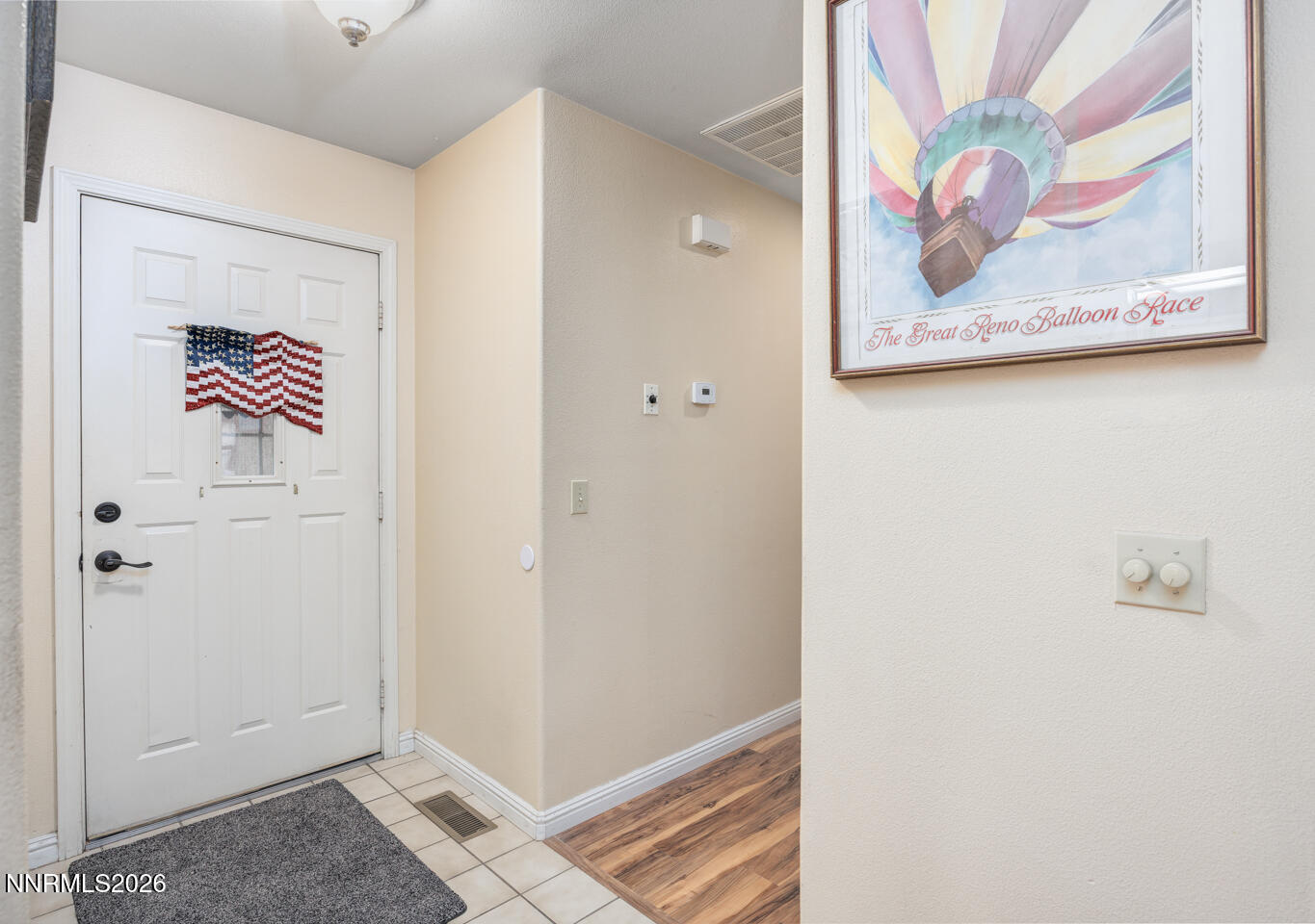 4033 Cimarron Road Fallon, NV 89406 - Photo 10 of 31 a view of a hallway