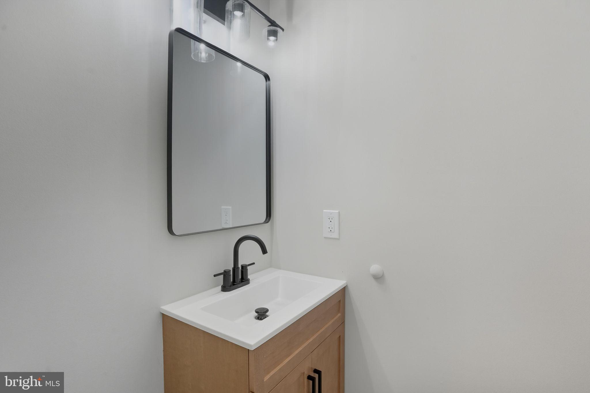 35 Church Road Elkins Park, PA 19027 - Photo 22 of 64 Powder room