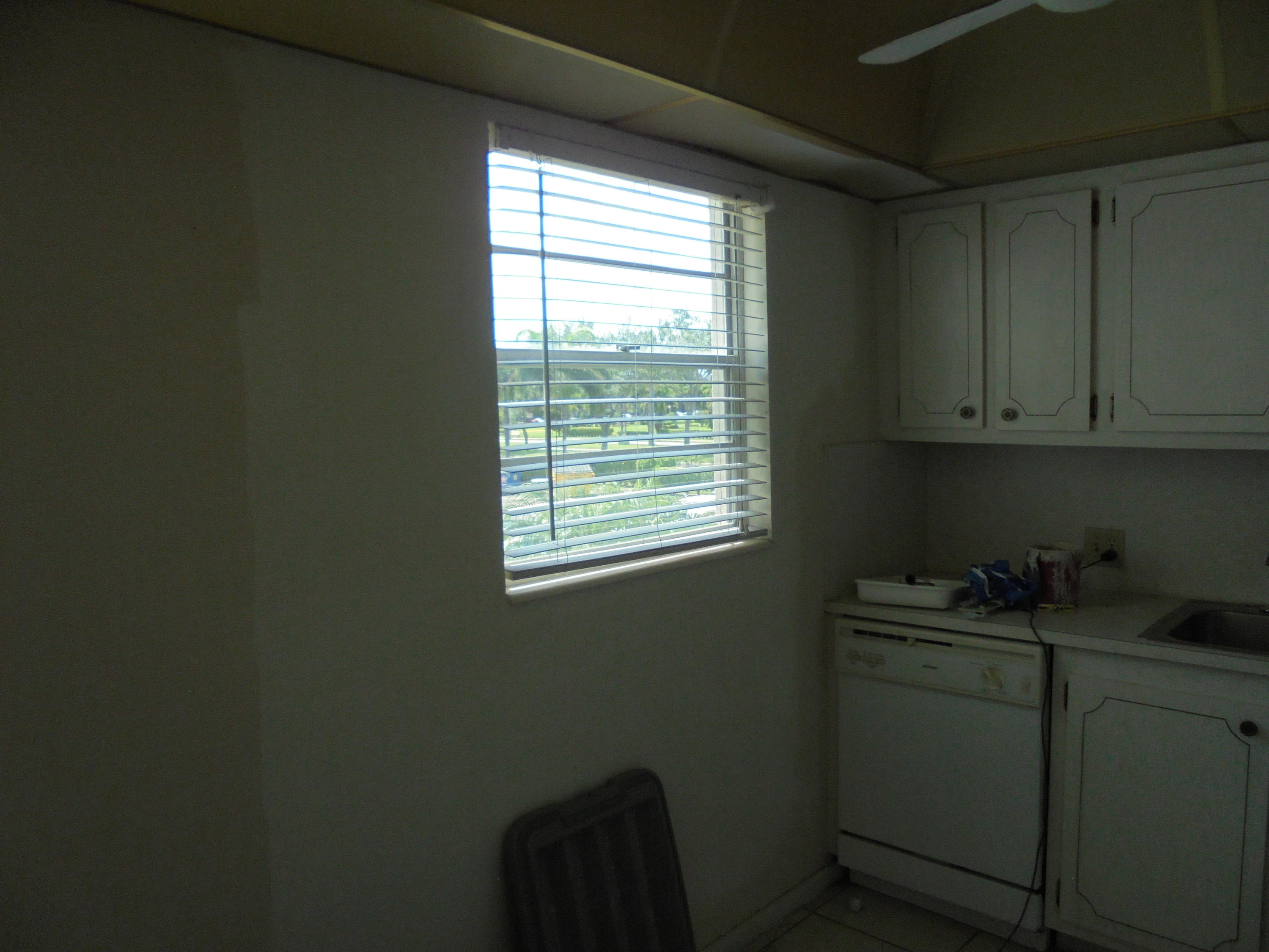 108 Suffolk C Boca Raton, FL 33434 - Photo 3 of 14 108 Suffolk C