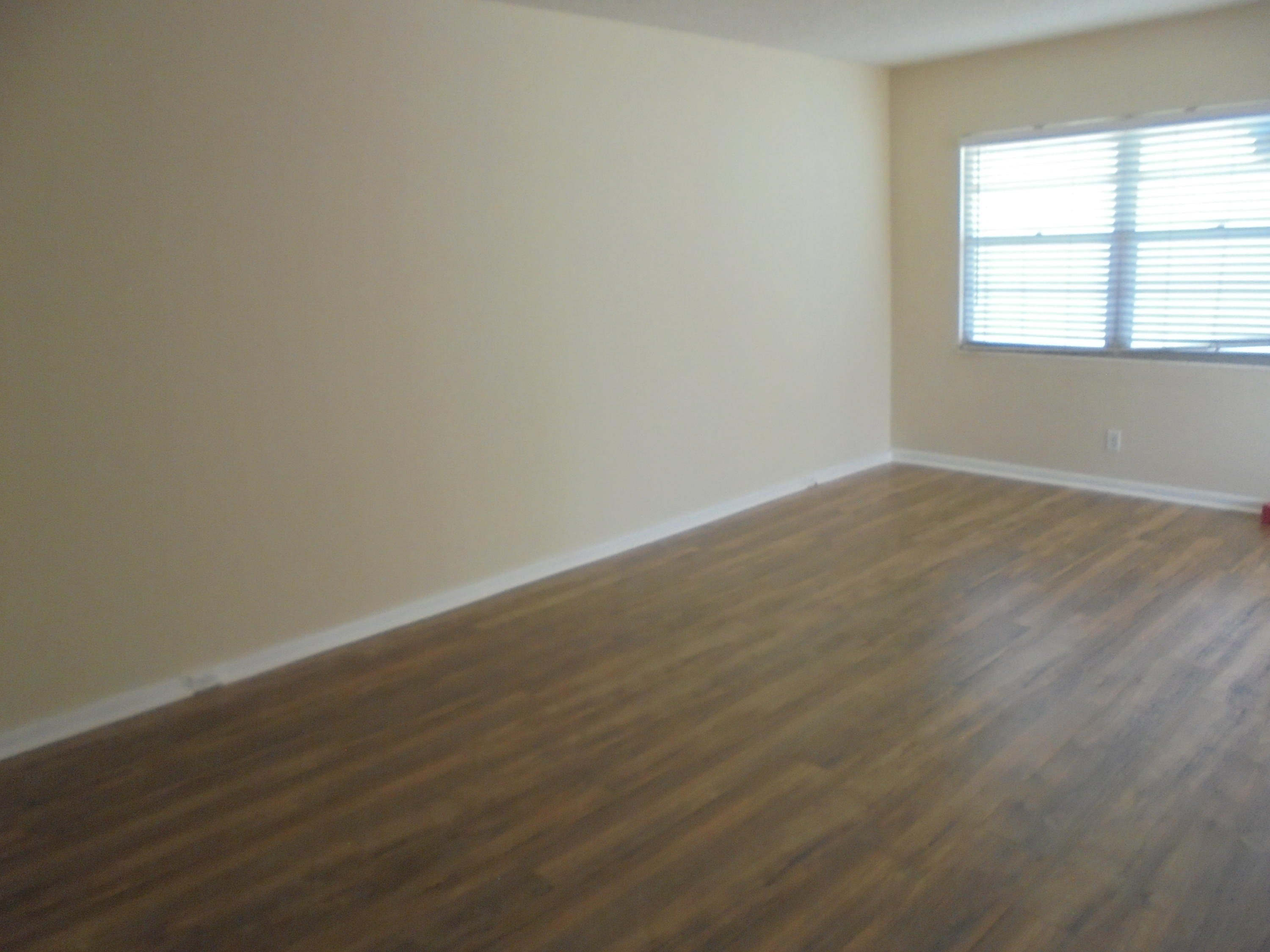 108 Suffolk C Boca Raton, FL 33434 - Photo 6 of 14 108 Suffolk C 027