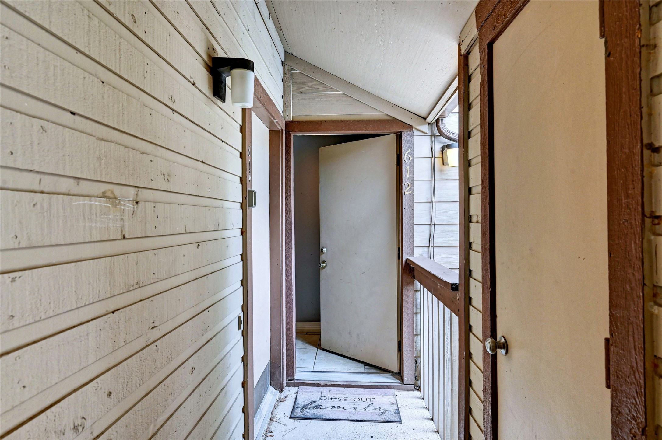 12900 Walden Road, Unit 6 Montgomery, TX 77356 - Photo 5 of 39 Welcome home.
