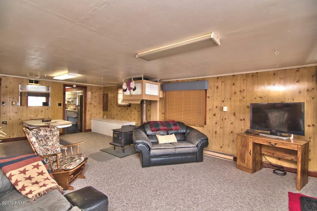 82 West Shore Road Waymart, PA 18472 - Photo 15 of 40