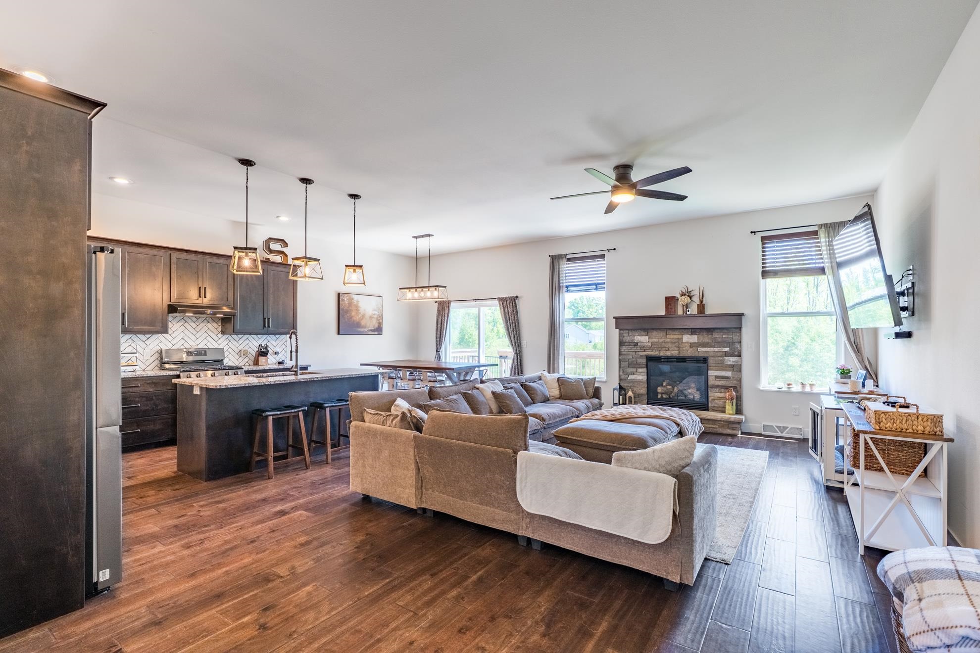 411 Wood Street Rothschild, WI 54474 - Photo 4 of 57