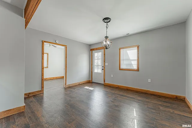 $110,000 | 814 1st Street, Lincoln, IL 62656