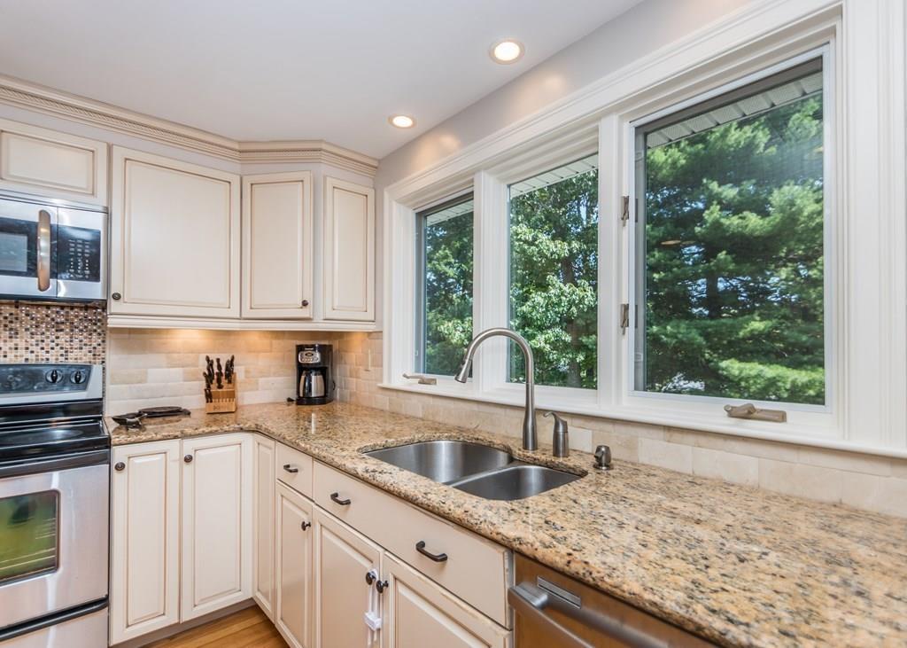7 Ledge Road Waltham, MA 02452 - Photo 7 of 40 Gallery Image 7