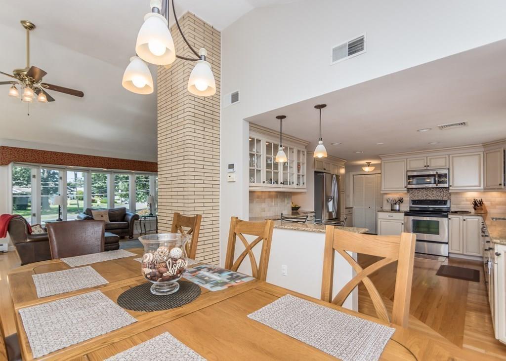 7 Ledge Road Waltham, MA 02452 - Photo 8 of 40 Gallery Image 8