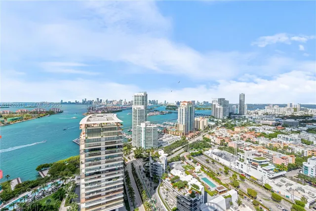 $8,973,000 | 300 South Pointe Drive, Unit 3405, Miami Beach, FL 33139