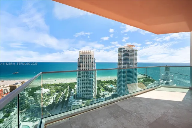 $8,973,000 | 300 South Pointe Drive, Unit 3405, Miami Beach, FL 33139