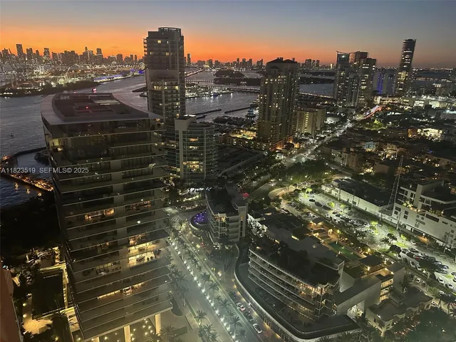 $8,973,000 | 300 South Pointe Drive, Unit 3405, Miami Beach, FL 33139