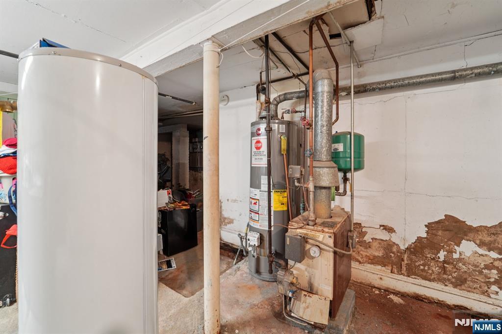 6 4th Street Passaic, NJ 07055 - Photo 43 of 47