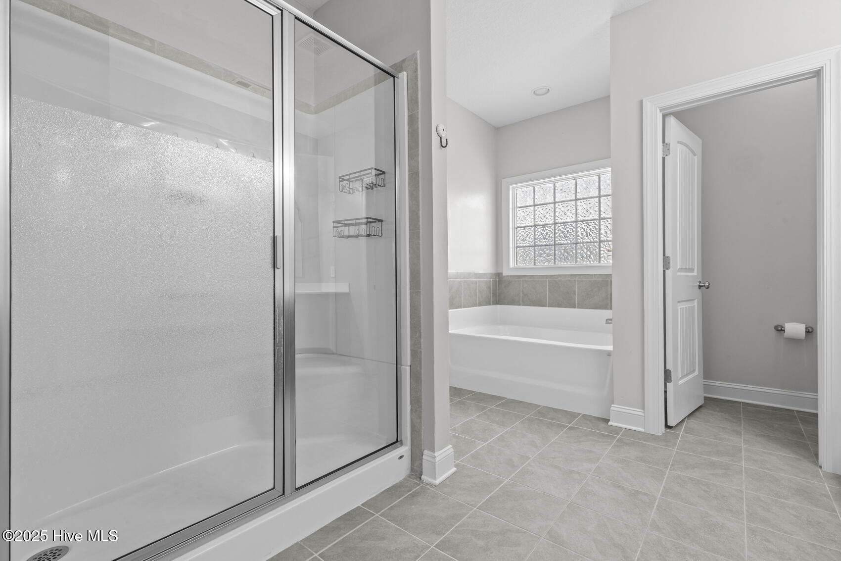 407 Tyrrell Trail Jacksonville, NC 28546 - Photo 27 of 43 Primary bath