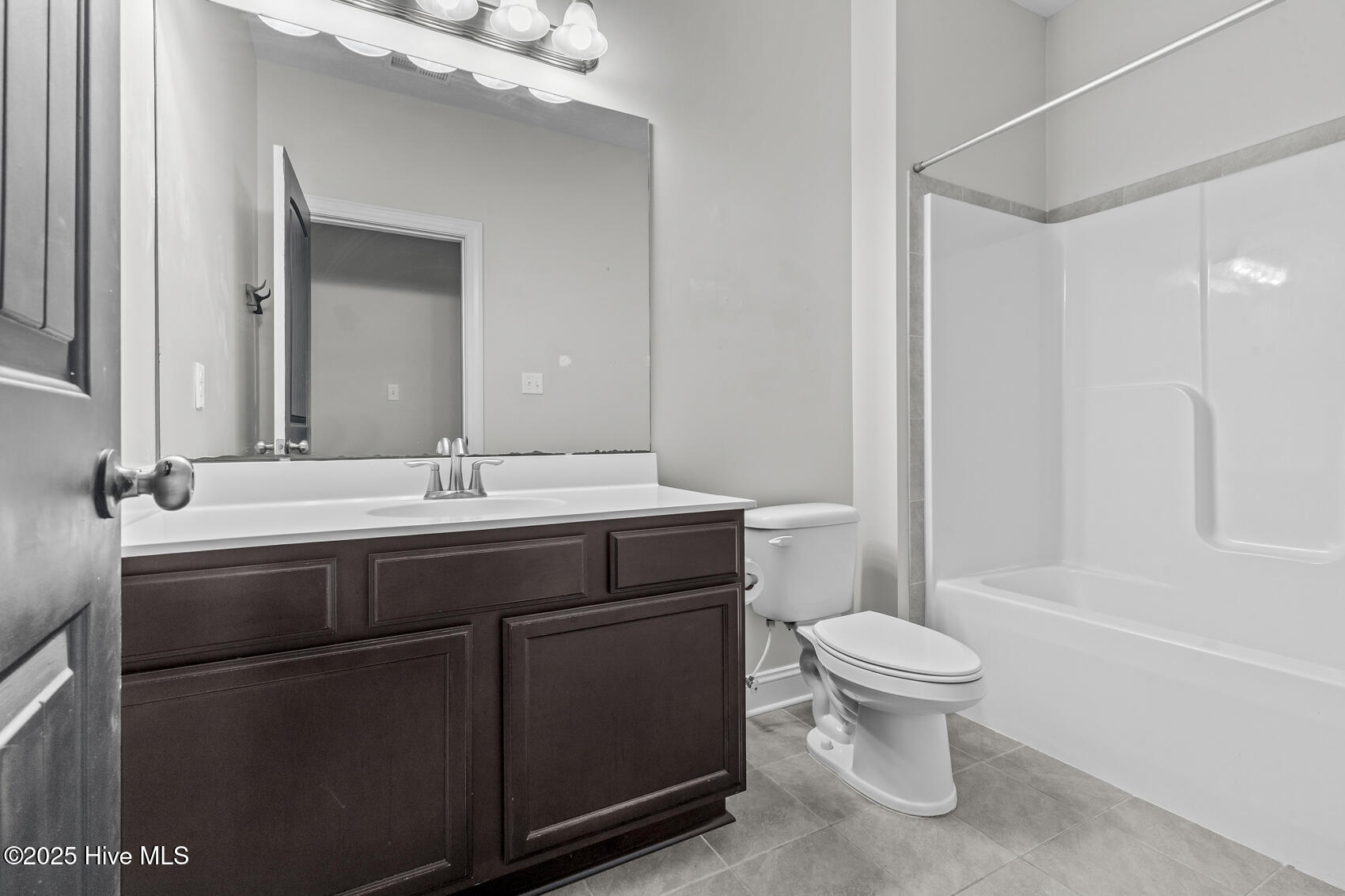 407 Tyrrell Trail Jacksonville, NC 28546 - Photo 34 of 43 2nd Bath