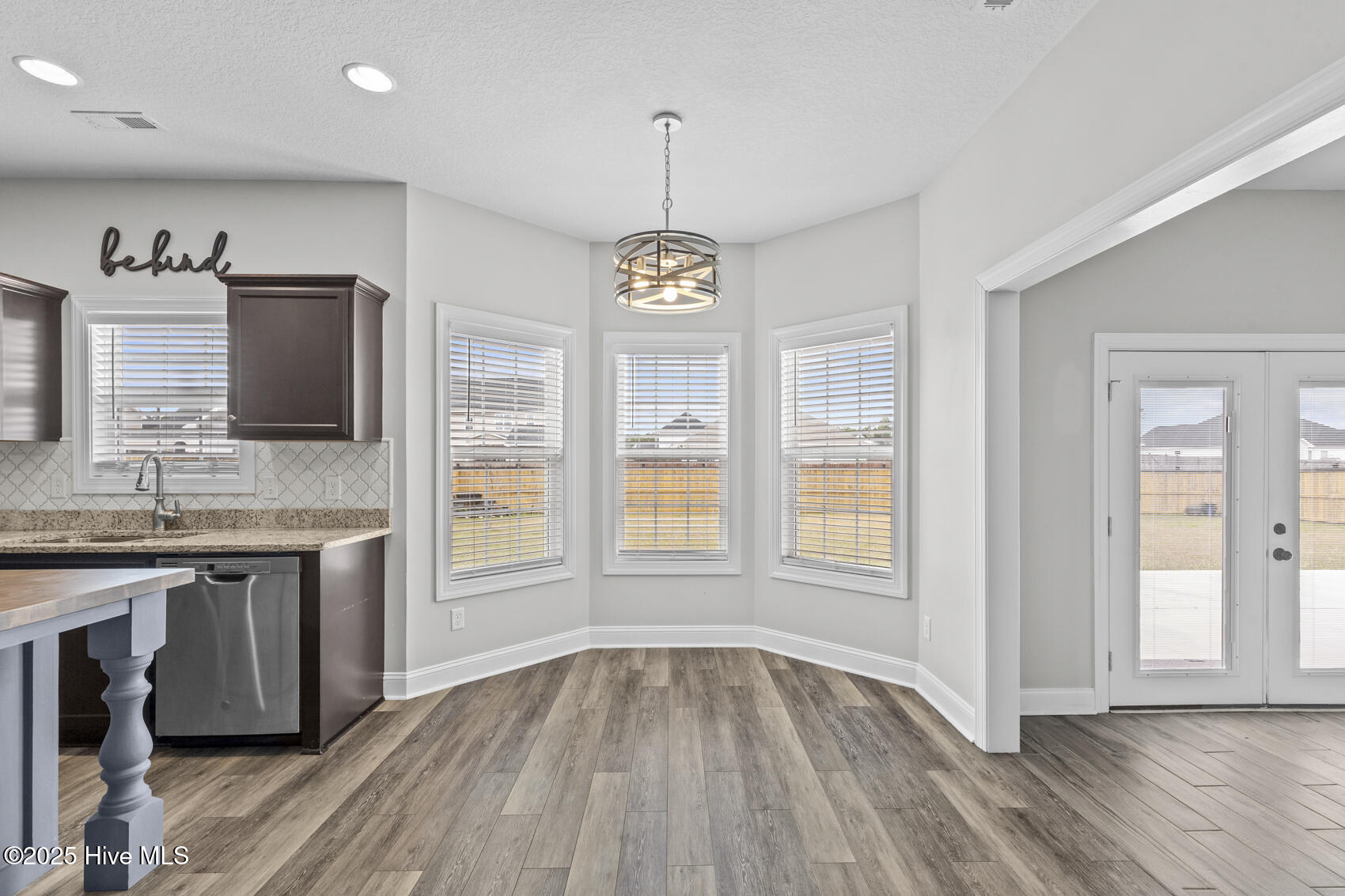 407 Tyrrell Trail Jacksonville, NC 28546 - Photo 10 of 43 Eat in dining