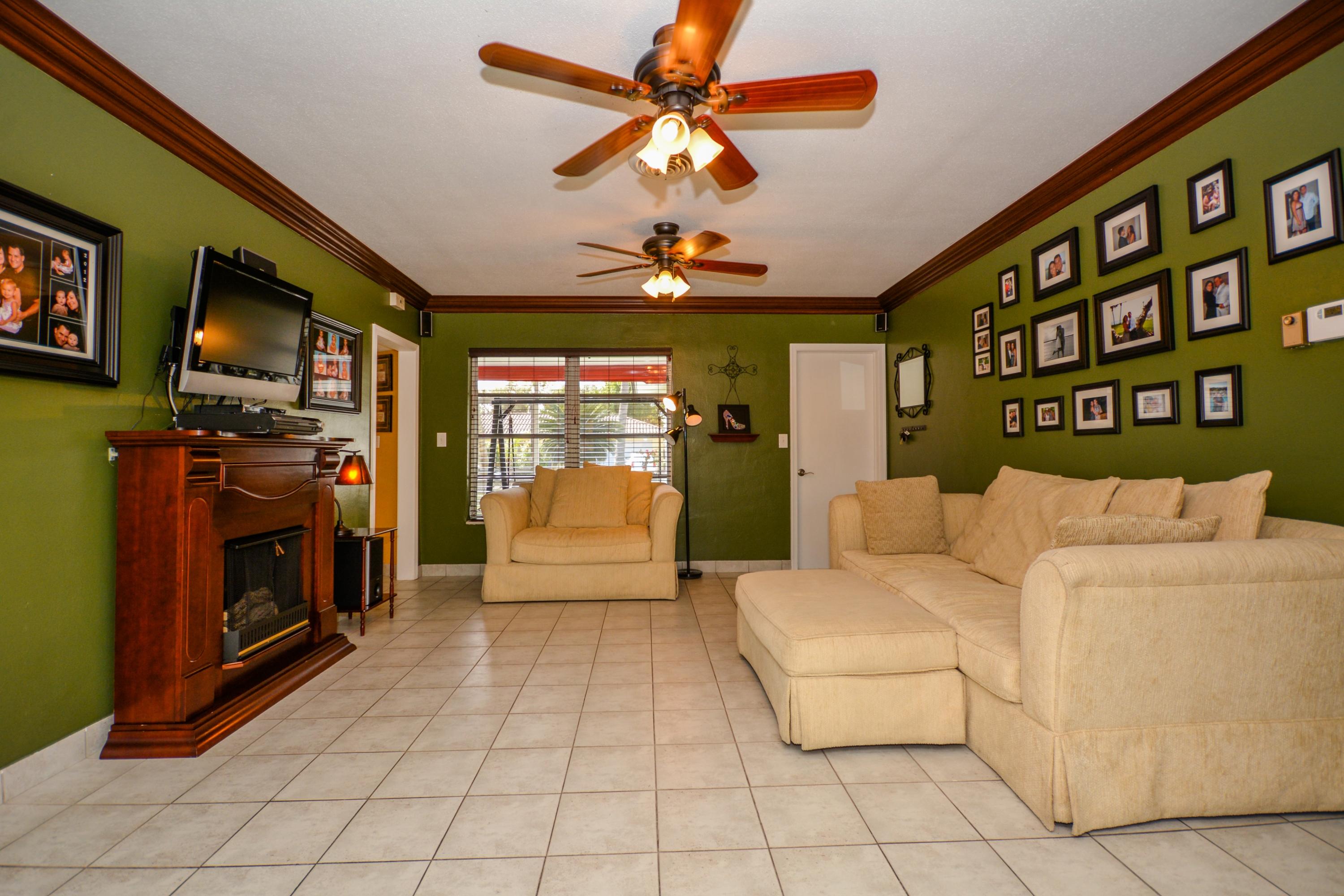 1341 Southwest 10th Street Boca Raton, FL 33486 - Photo 10 of 24 SMP_3335