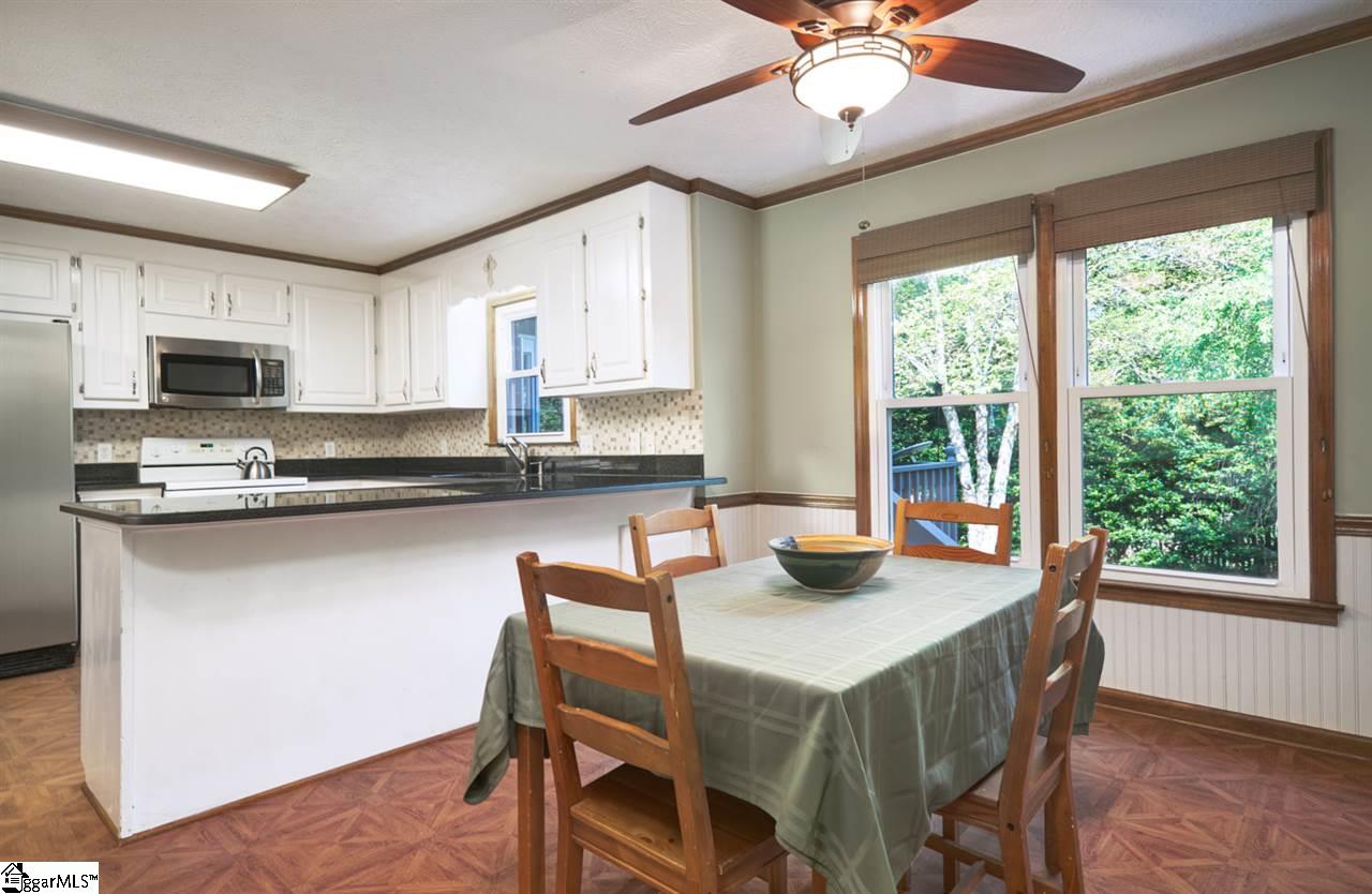 900 East Silverleaf Street Greer, SC 29650 - Photo 12 of 36 Gallery Image 12