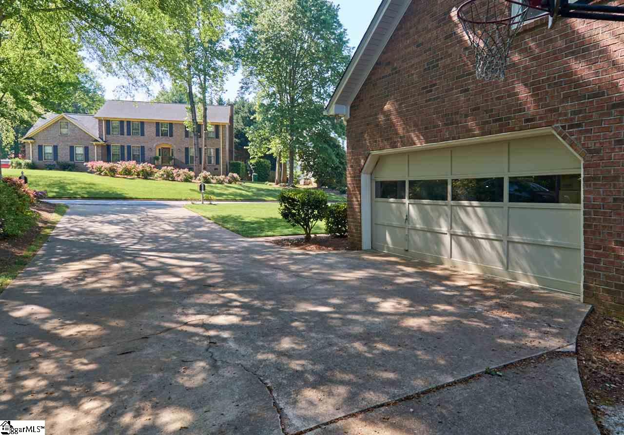 900 East Silverleaf Street Greer, SC 29650 - Photo 3 of 36 Gallery Image 3