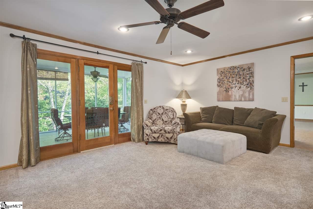 900 East Silverleaf Street Greer, SC 29650 - Photo 8 of 36 Gallery Image 8