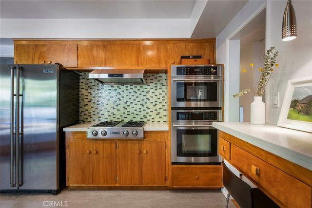 $1,350,000 | 2820 East Chevy Chase Drive, Glendale, CA 91206