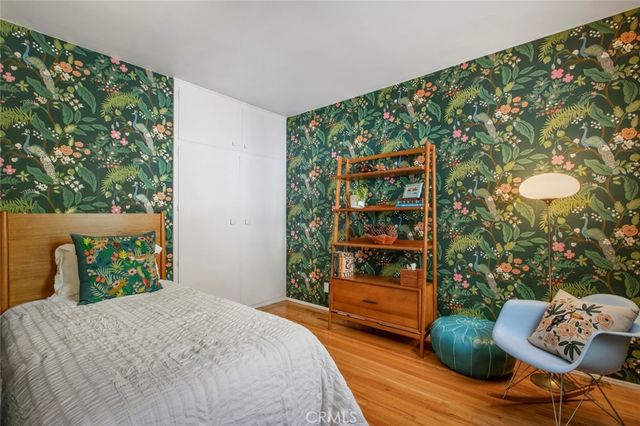 $1,350,000 | 2820 East Chevy Chase Drive, Glendale, CA 91206