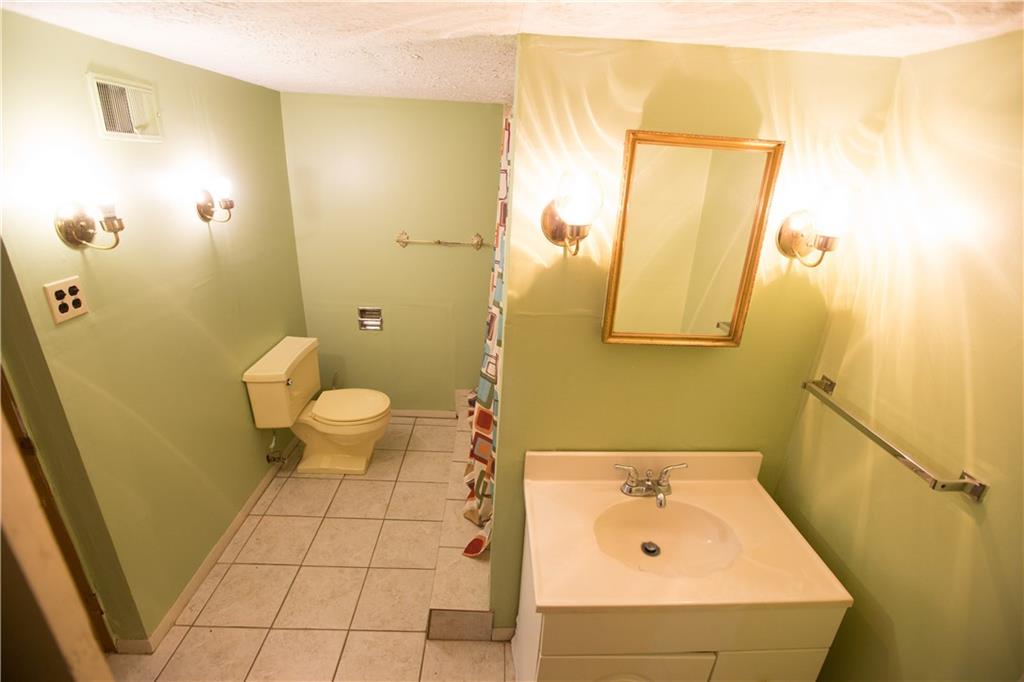 273 Coraopolis Road Coraopolis, PA 15108 - Photo 20 of 22 Gallery Image 20