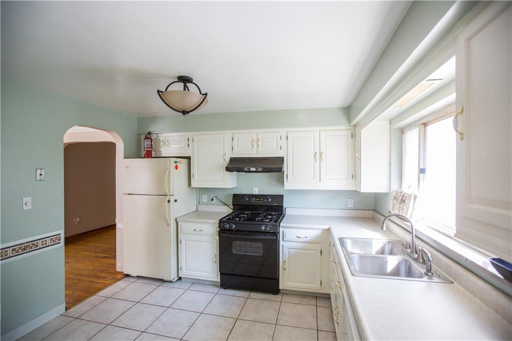 273 Coraopolis Road Coraopolis, PA 15108 - Photo 6 of 22 Gallery Image 6