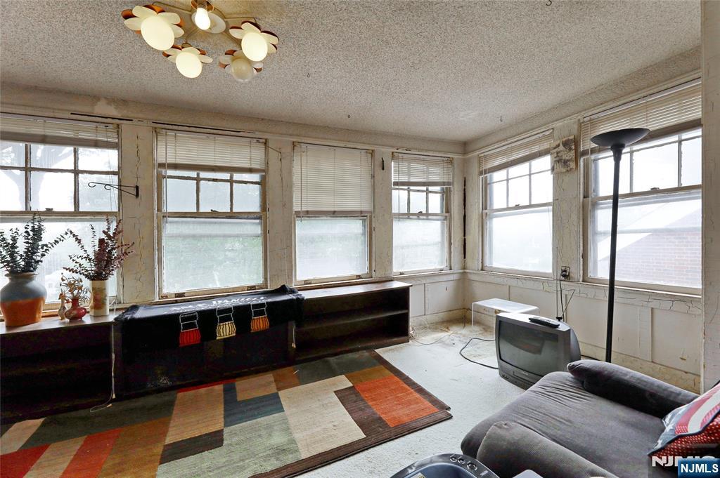 15 Albion Street Passaic, NJ 07055 - Photo 25 of 29