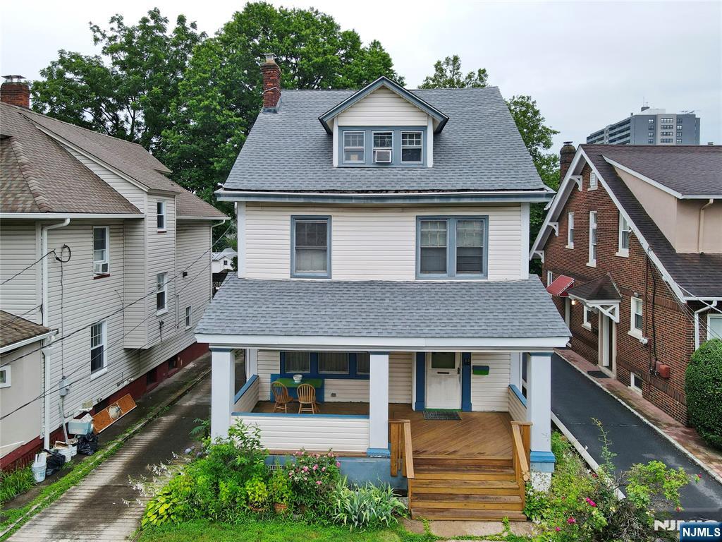 15 Albion Street Passaic, NJ 07055 - Photo 3 of 29