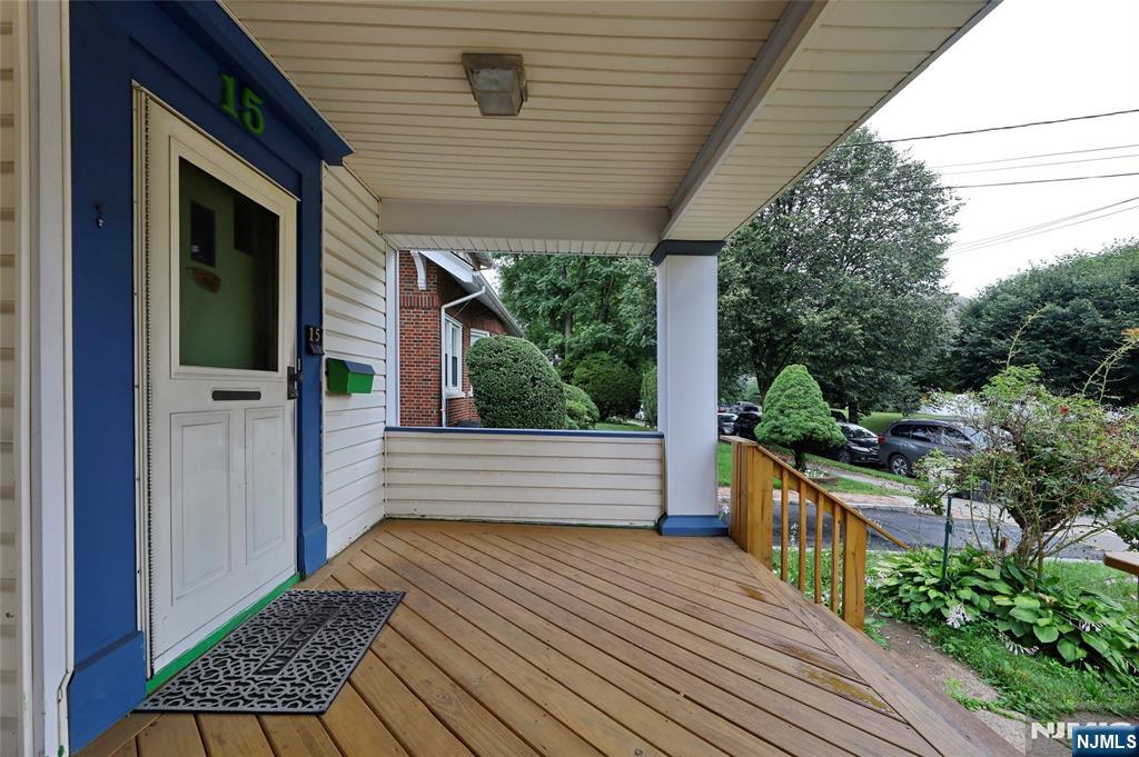 15 Albion Street Passaic, NJ 07055 - Photo 4 of 29