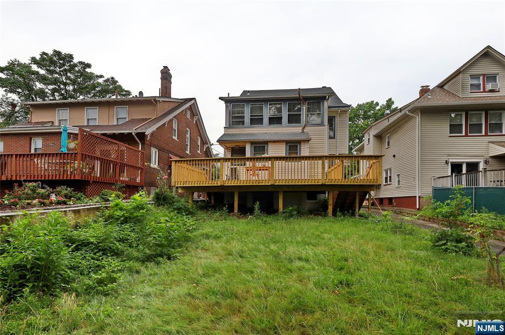 15 Albion Street Passaic, NJ 07055 - Photo 5 of 29