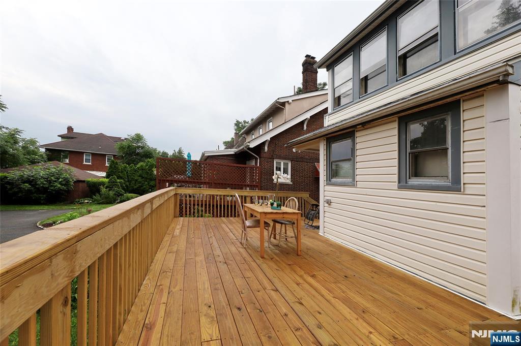 15 Albion Street Passaic, NJ 07055 - Photo 6 of 29