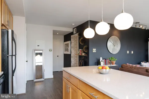 $1,750 | 212 Oakwood Street Southeast, Unit 322, Washington, DC 20032