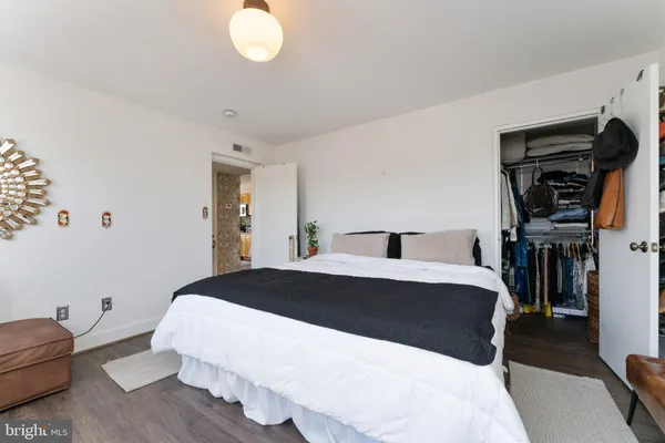 $1,750 | 212 Oakwood Street Southeast, Unit 322, Washington, DC 20032