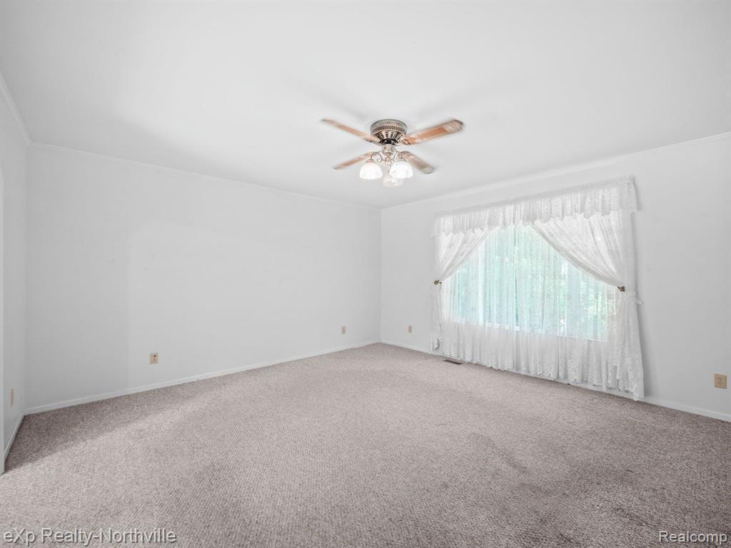 25535 Napier Road South Lyon, MI 48178 - Photo 6 of 35