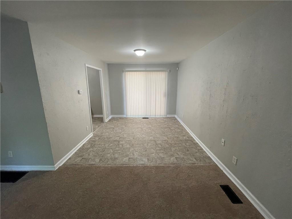 8122 Barry Road Indianapolis, IN 46219 - Photo 5 of 9 Gallery Image 5