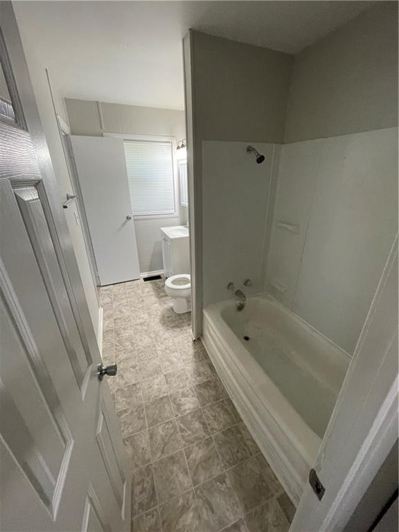 8122 Barry Road Indianapolis, IN 46219 - Photo 9 of 9 Gallery Image 9