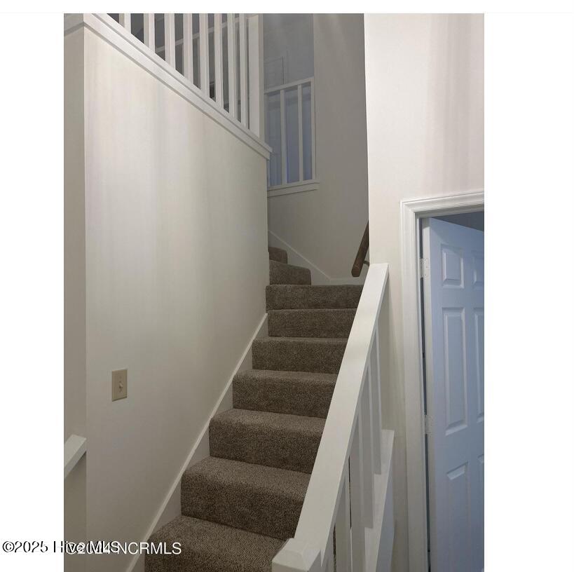 2005 Quail Ridge Road, Unit B Greenville, NC 27858 - Photo 11 of 17 51B2DD1E-EDEF-4C4A-8363-5B30539321BE