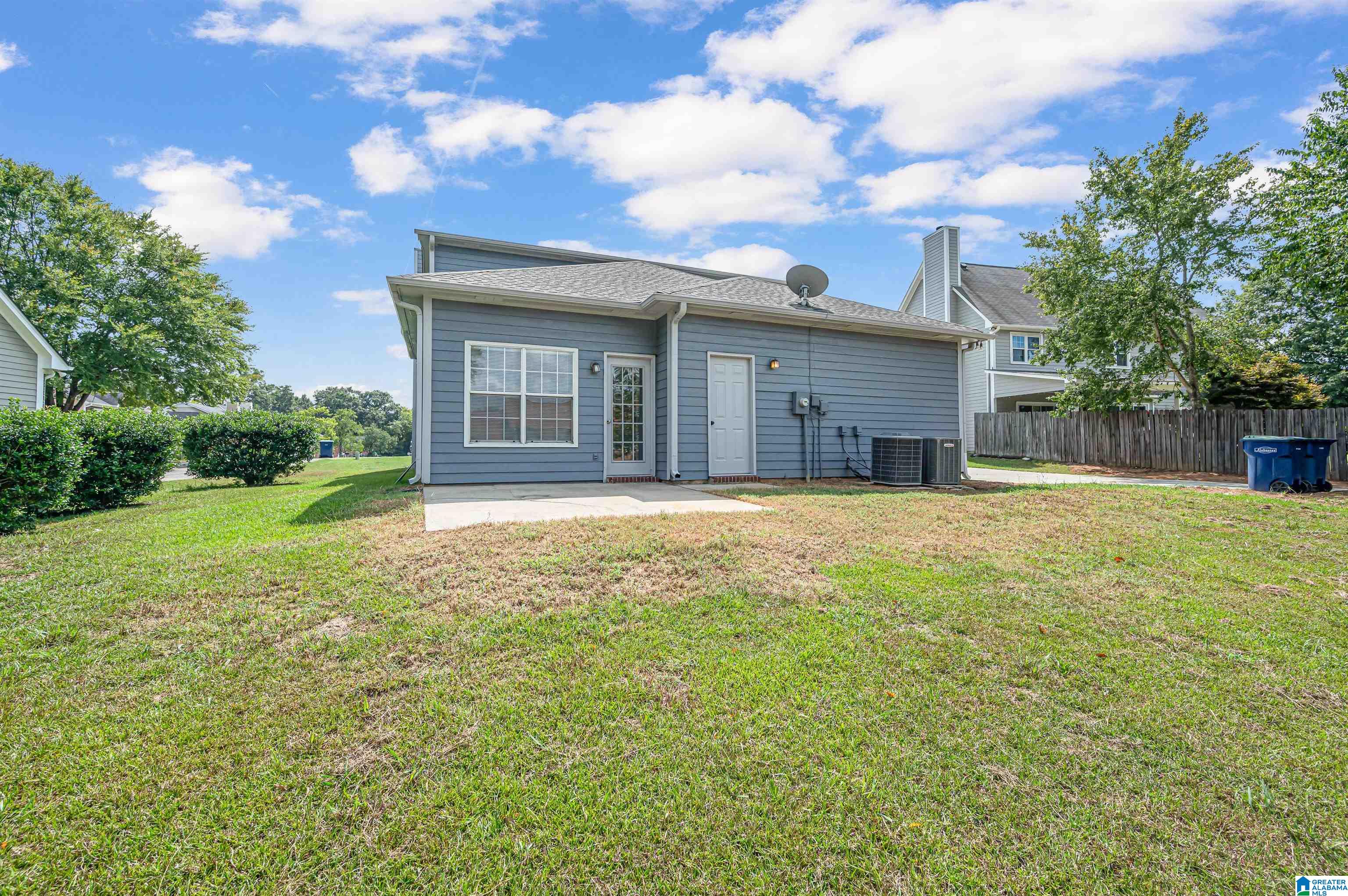 136 Blue Spring Place Alabaster, AL 35007 - Photo 37 of 41 Gallery Image 37