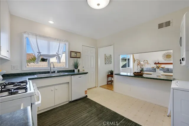 $849,900 | 1343 West Oak Avenue, Fullerton, CA 92833