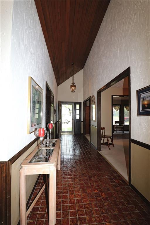 552 Covered Bridge Road Greenwood, IN 46142 - Photo 3 of 25 Gallery Image 3