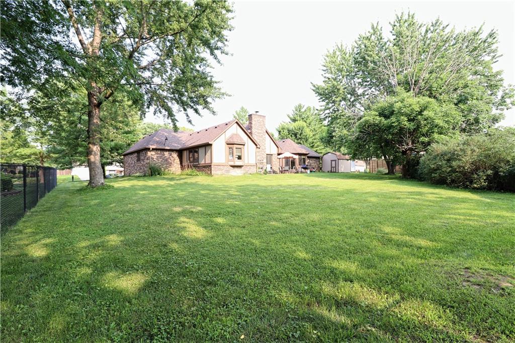 552 Covered Bridge Road Greenwood, IN 46142 - Photo 21 of 25 Gallery Image 21