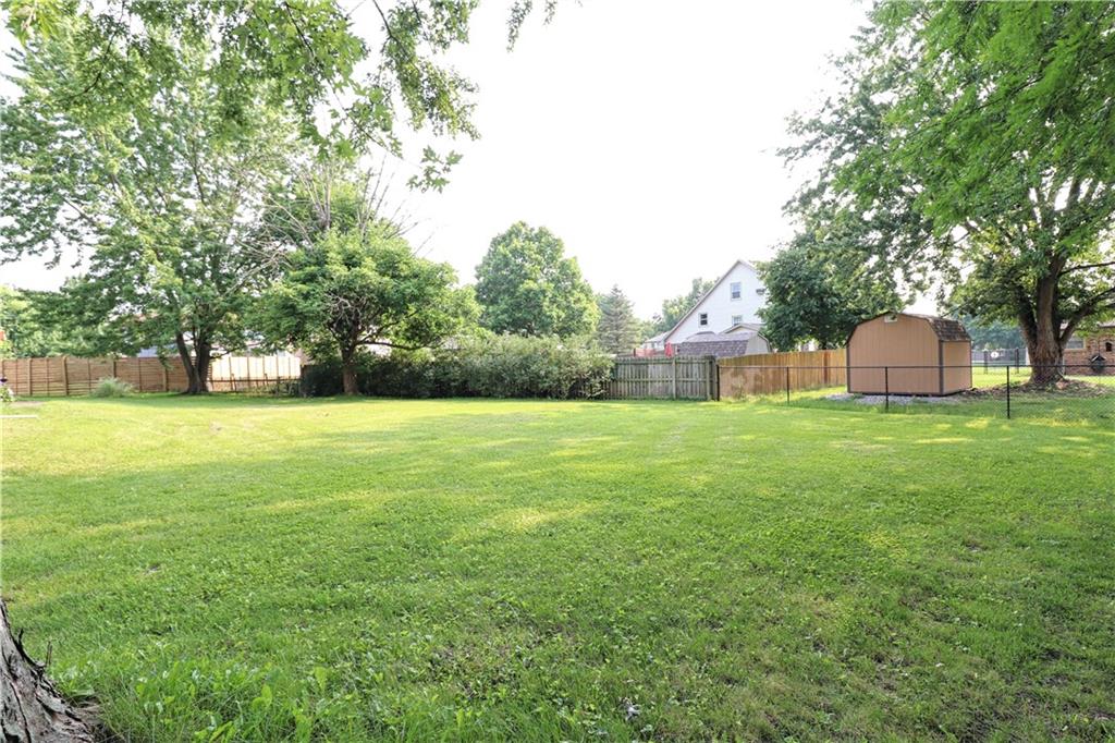 552 Covered Bridge Road Greenwood, IN 46142 - Photo 24 of 25 Gallery Image 24
