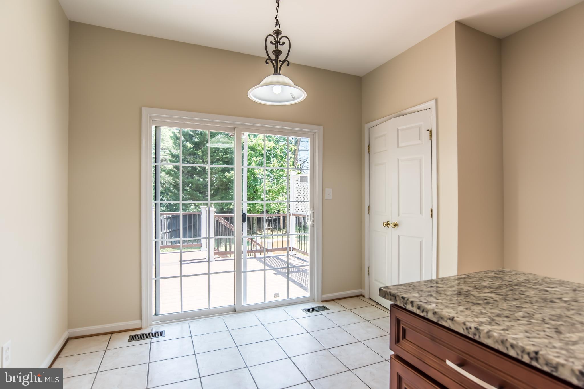 18250 Maple Spring Court Leesburg, VA 20176 - Photo 18 of 65 Gallery Image 18