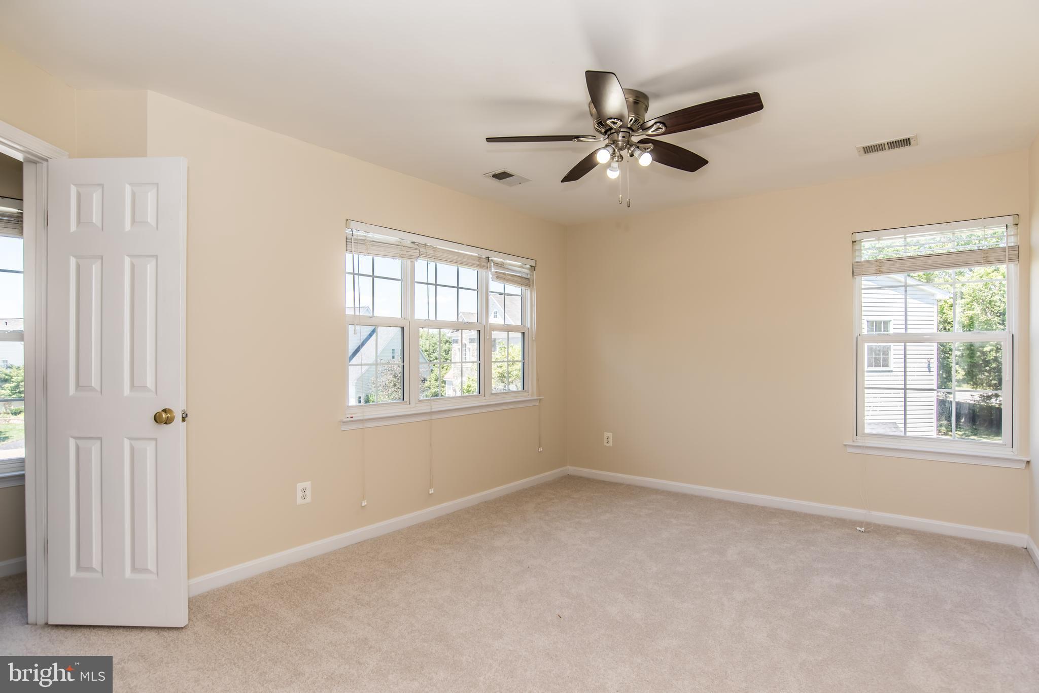 18250 Maple Spring Court Leesburg, VA 20176 - Photo 34 of 65 Gallery Image 34