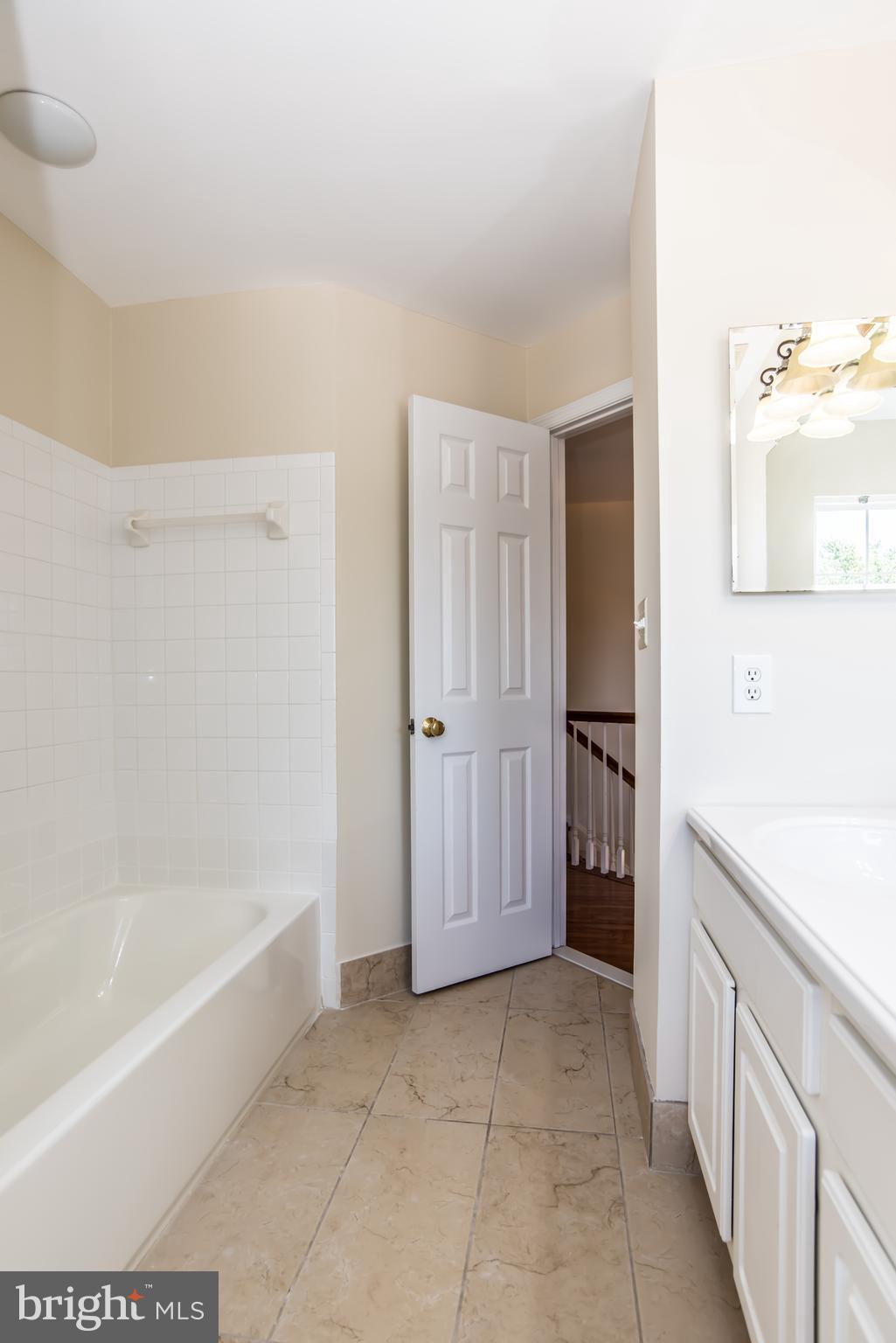 18250 Maple Spring Court Leesburg, VA 20176 - Photo 39 of 65 Gallery Image 39